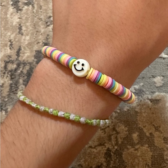 Rainbow smiley bracelet - Picture 2 of 2